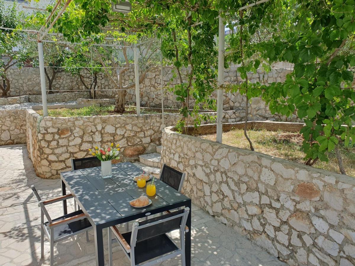 Apartment Zvjezdana 特罗吉尔 外观 照片